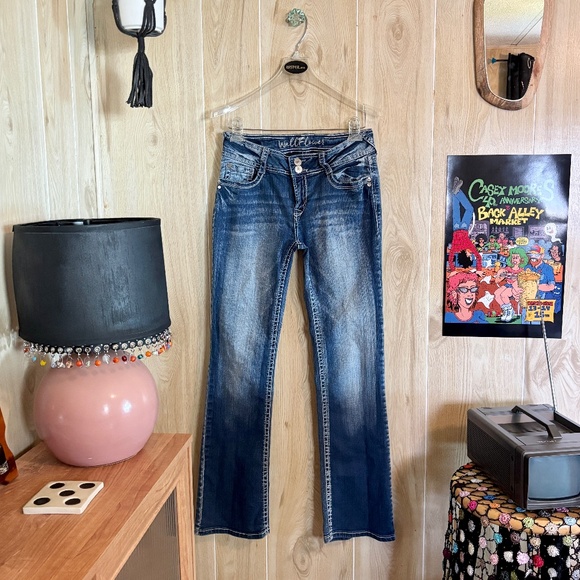 Juniors Small Size 7 Blue and White Embroidered Pocket Bootcut Jeans 2000s - Picture 1 of 8
